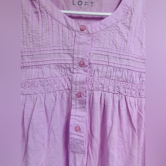 NWT Loft Medium Pintucked Henley Mixed Media Top - Picture 4 of 8